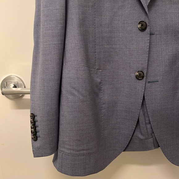 Suitsupply Suit - Picture 3 of 8